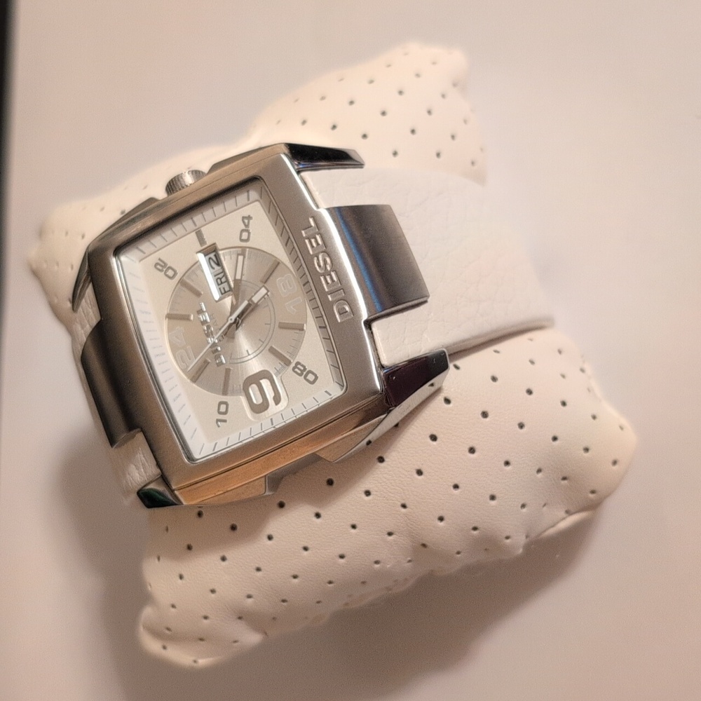 Diesel White and Silver Rectangular Watch - Picture 6 of 6